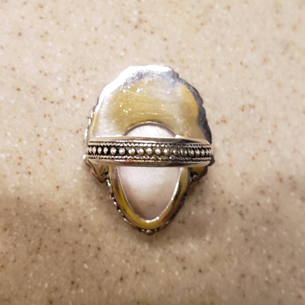 Gorgeous Statement Ring - image 3